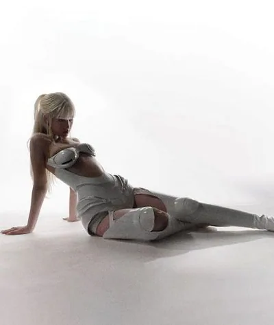 Noa 2000 — photo 1