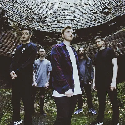 Currents — foto 1