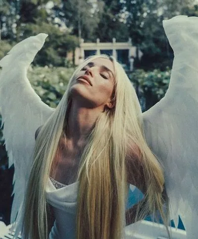 Elena Rose — foto 1