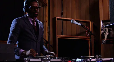 Adrian Younge — foto 3