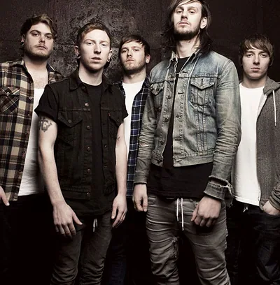 While She Sleeps — photo 4