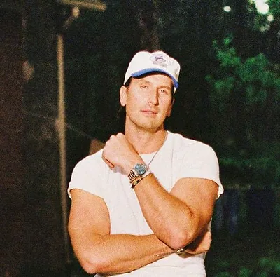 Russell Dickerson — photo 2