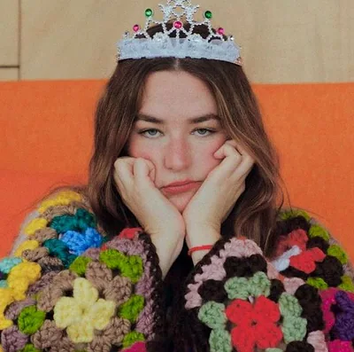 Mia Wray — photo 1