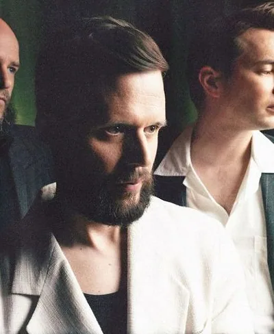 White Lies — foto 1