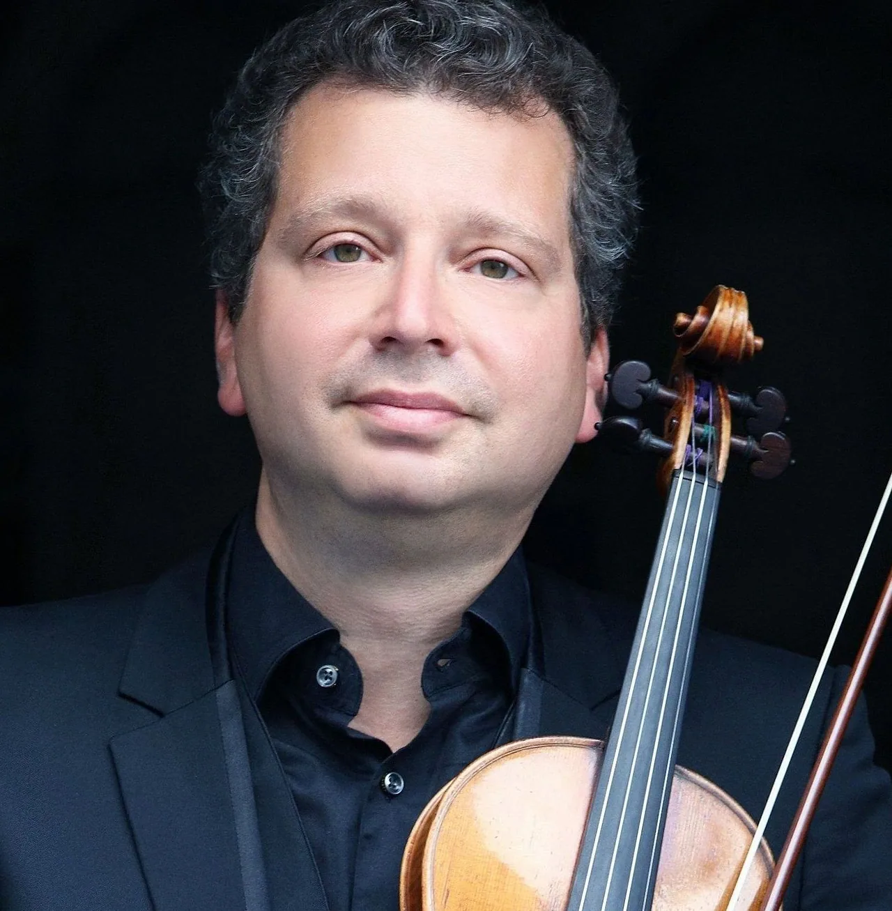 Dmitri Makthin — background image
