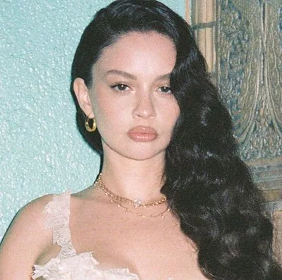 Sabrina Claudio — foto 1