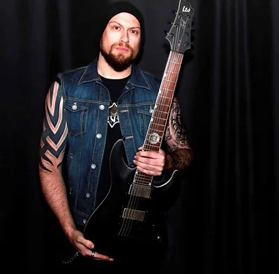Andy James — photo 2