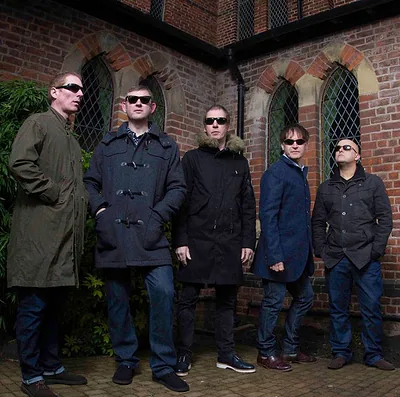 Inspiral Carpets — photo 1