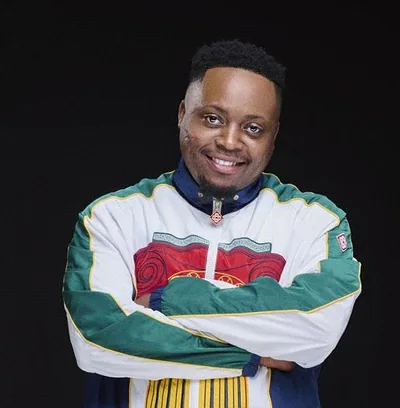Kelvin Momo — foto 1
