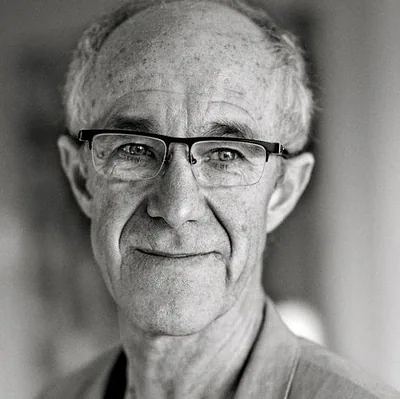 Raymond van het Groenewoud — photo 1
