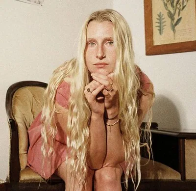 Billie Marten — photo 1