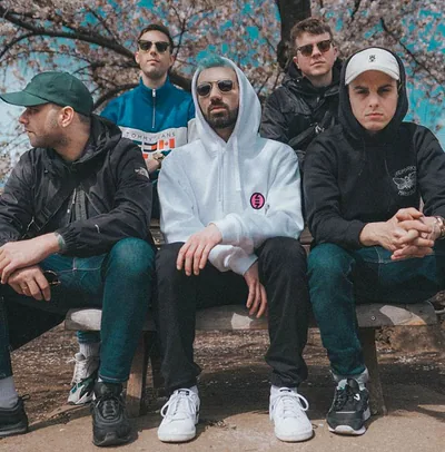 LANDMVRKS — photo 1