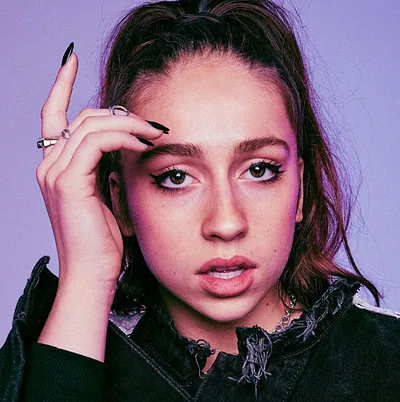 Tate McRae — foto 2