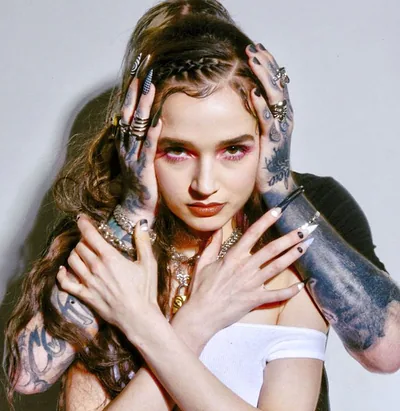 Poppy — photo 4