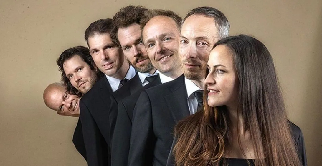 Frommermann Ensemble — achtergrondafbeelding