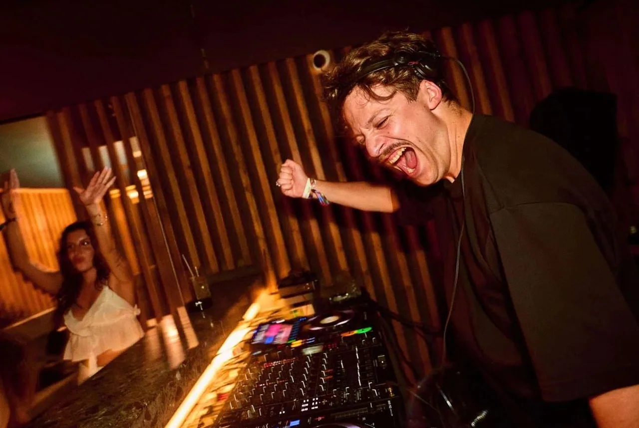 ALL NIGHT LONG w/ JØASE  · Wibar, Leiden · vr 7 aug 2026
