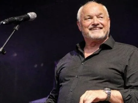 Joe Cocker Undercover — achtergrondafbeelding