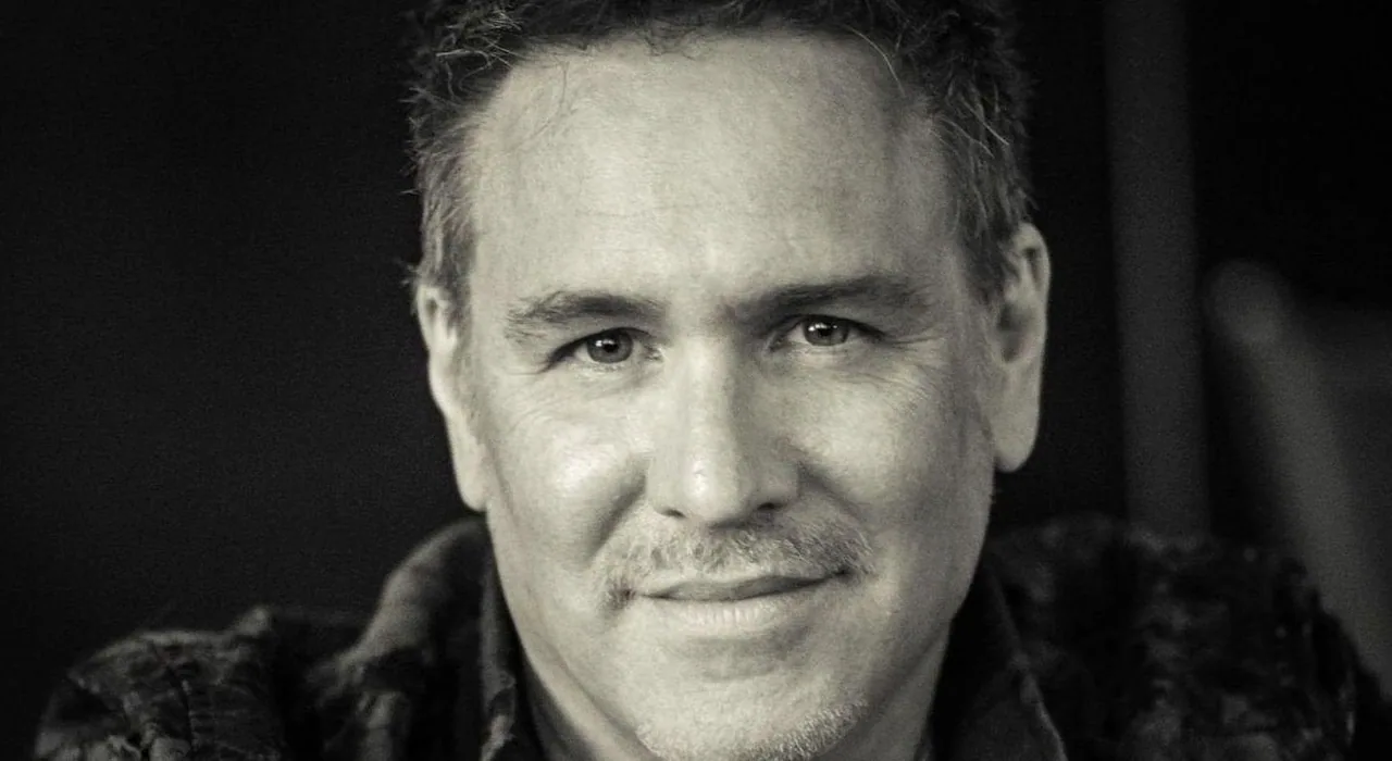 Stephen Lynch