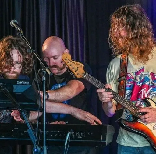 EVFY - TEA REX - PULLETJE · JC Kompleks, Heerhugowaard · za 10 okt 2026