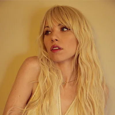 Carly Rae Jepsen — photo 1