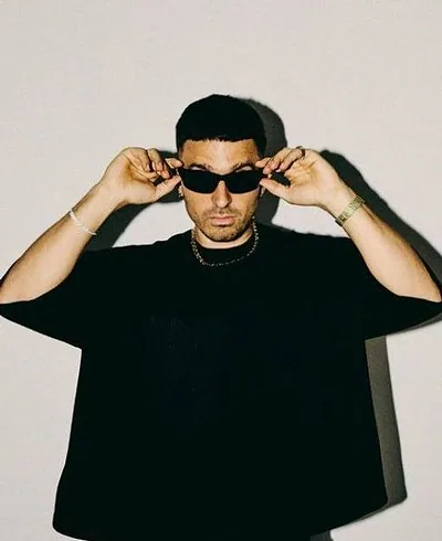 Michael Bibi — foto 1