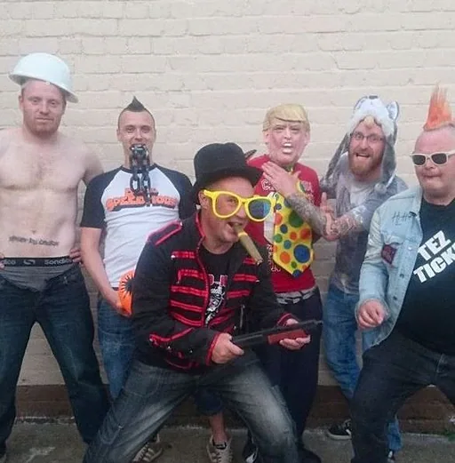 Hung Like Hanratty (UK) + Bent Out Of Shape + Scallywags + Klauwhamer · Little Devil, Tilburg · za 13 mrt 2027