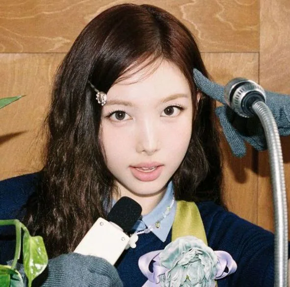 NAYEON