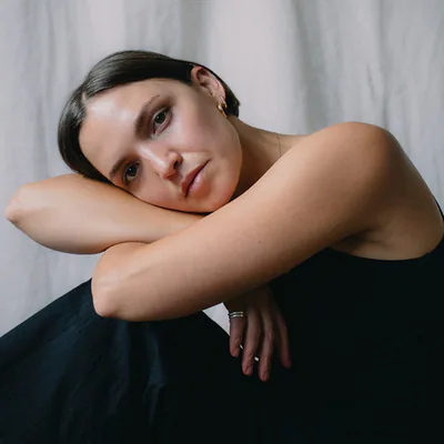 Olive Jones — foto 1