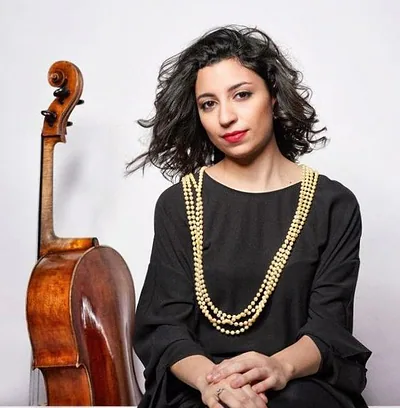Astrig Siranossian — foto 1