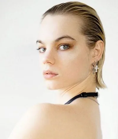ESTELLA BOERSMA — photo 1