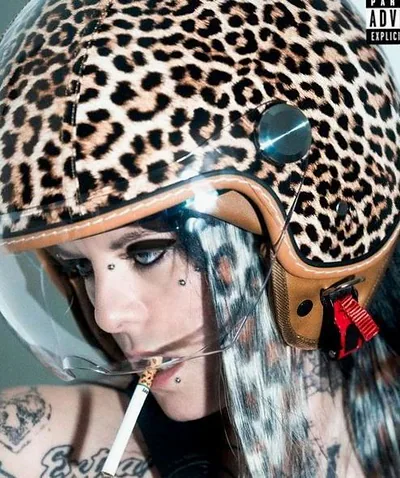 Lauren Sanderson — foto 1