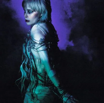 Alice Glass — photo 1