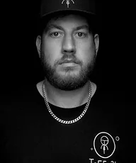 Benny L