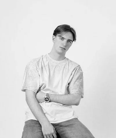 Caleb Laurenson — photo 1