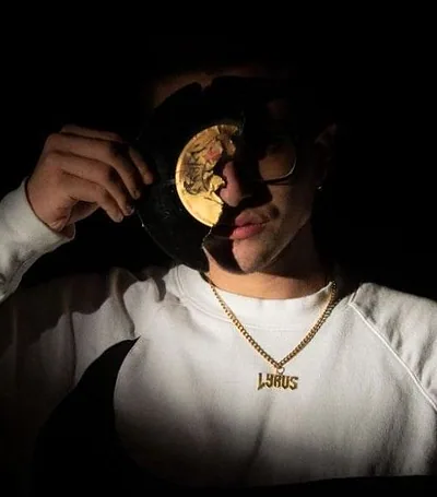 Lyrus — foto 1