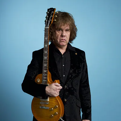 Gary Moore Memorial Tour: Walking By Myself! — photo 1