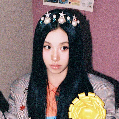 CHAEYOUNG — photo 1