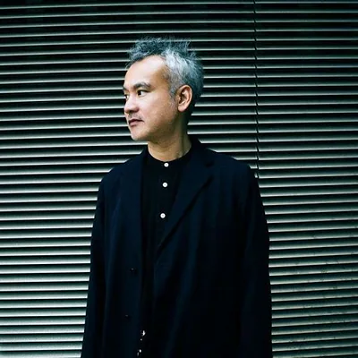 Satoshi Tomiie — foto 1