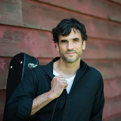 Scott DuBois — foto 1