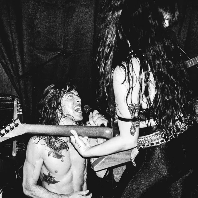 Killer Kin — achtergrondafbeelding