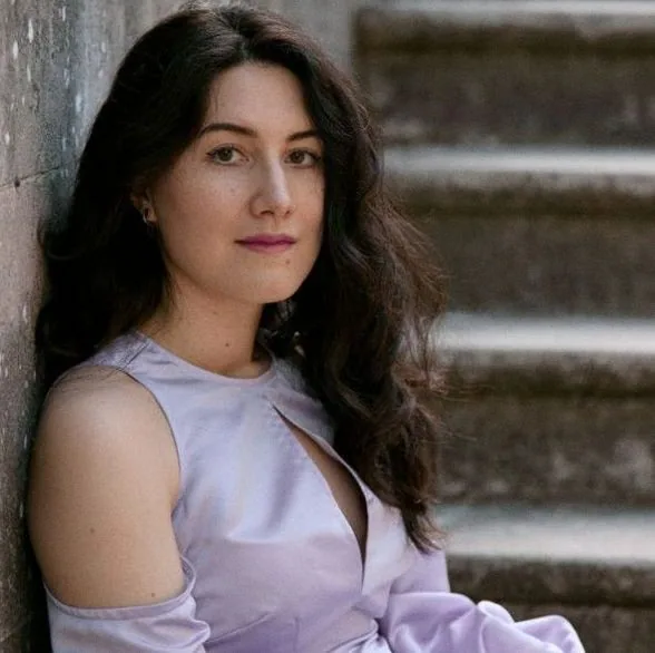 Irene Duval — background image