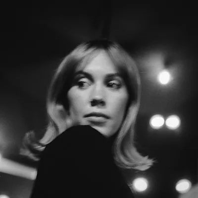 Bess Atwell — photo 1