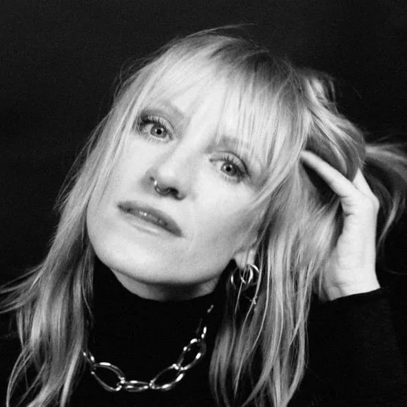 Britta Arnold — achtergrondafbeelding