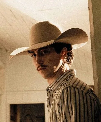 Mack Geiger — foto 1