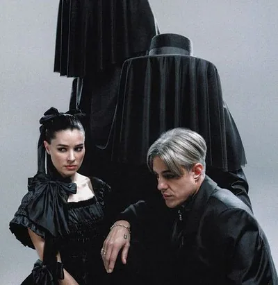 Confidence Man — foto 2