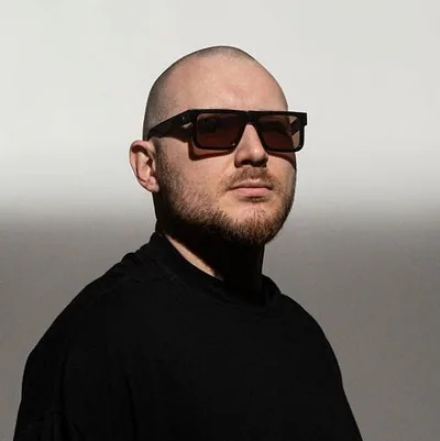 SKYTECH — foto 1