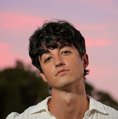 Elijah Woods — photo 2