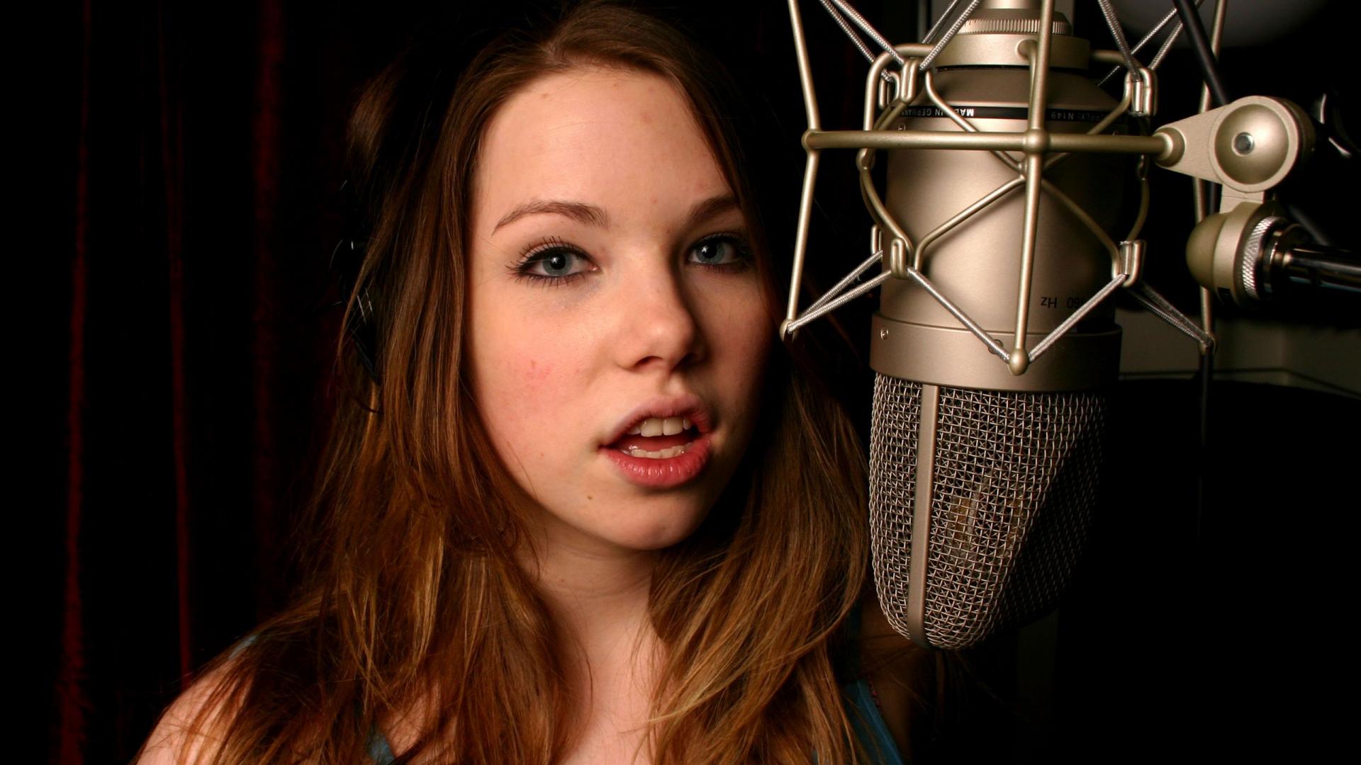 Carly Rae Jepsen — photo 6