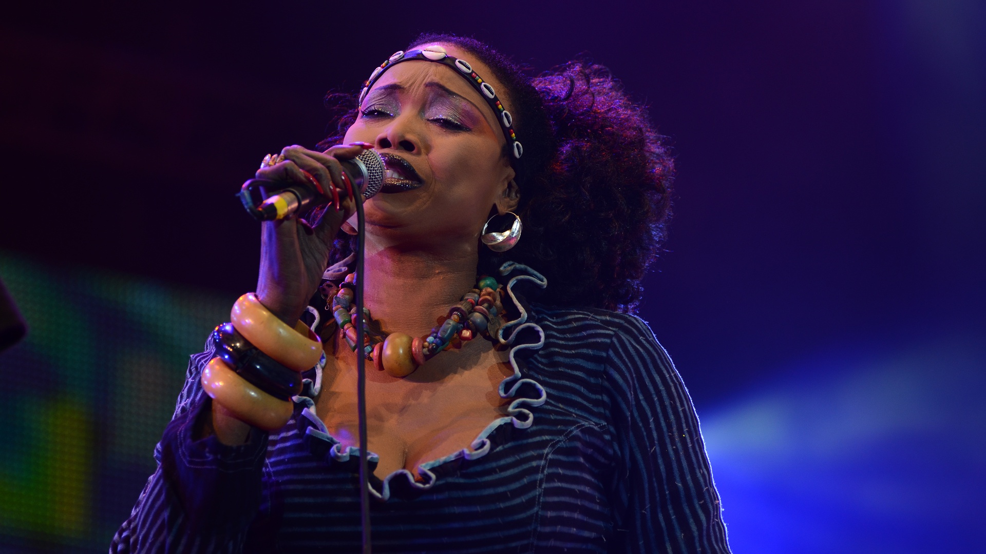Oumou Sangare — photo 6