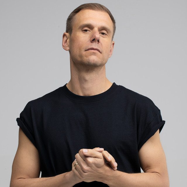 Armin van Buuren — photo 1
